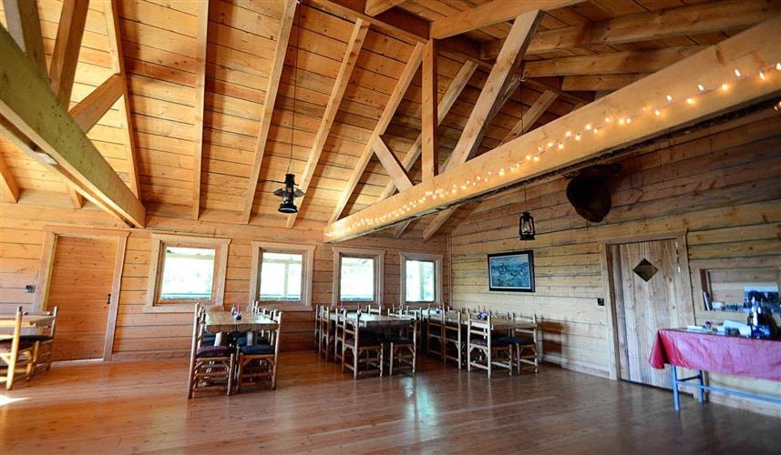 Last Chance Ranch Wagonride Dinner Show: 