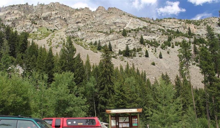 Lost Creek Falls Trail: 