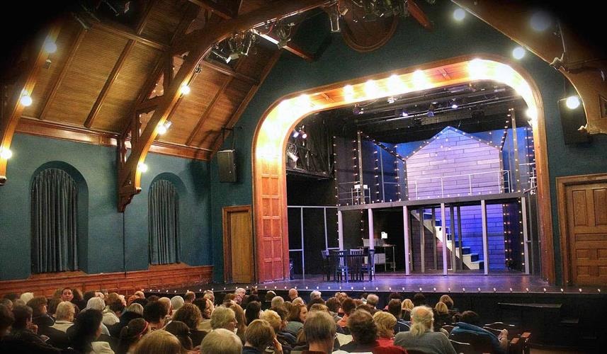 Grandstreet Theatre: 