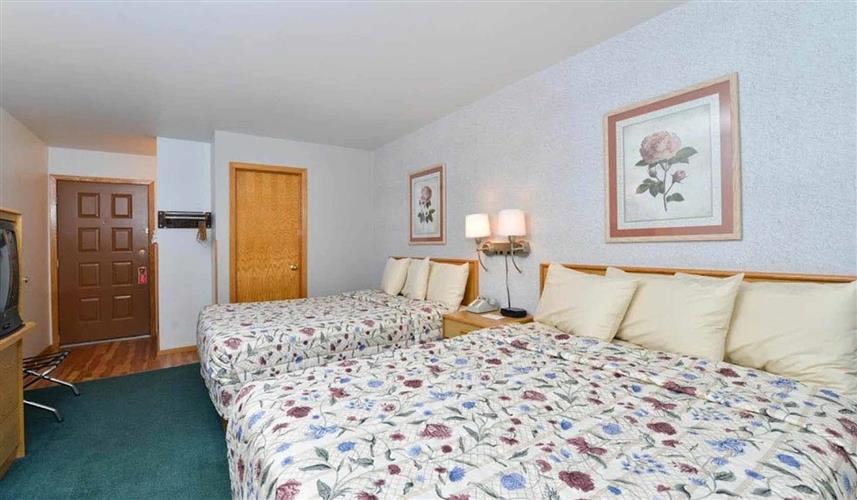 Rocker Inn an America's Best Value Inn: 