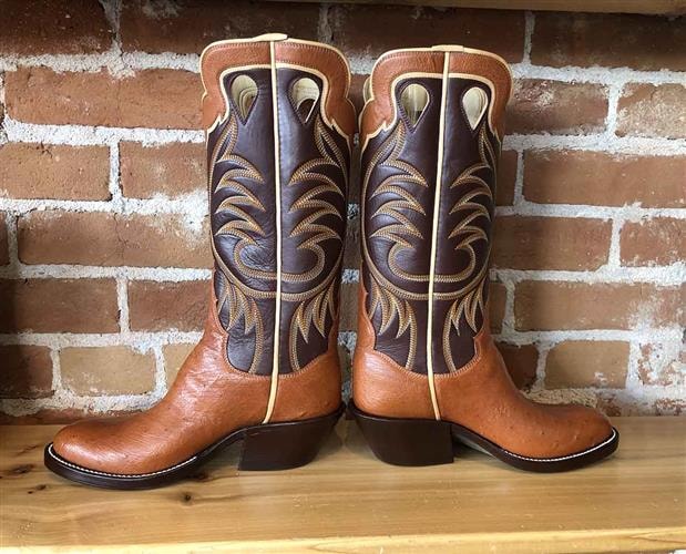 Schwarz Custom Boots: 