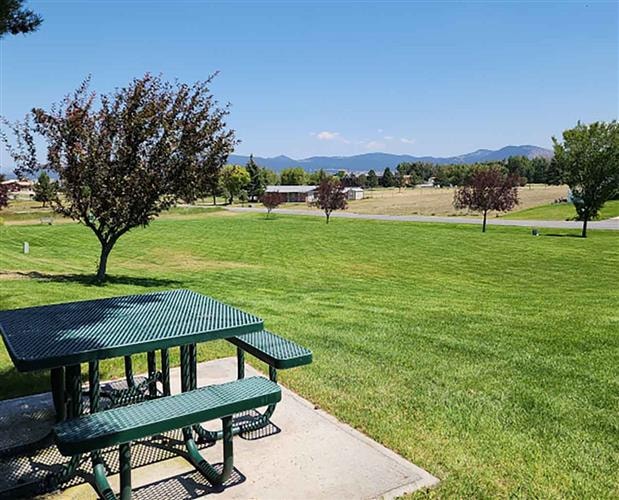 Fairmont Estates Condominiums: 