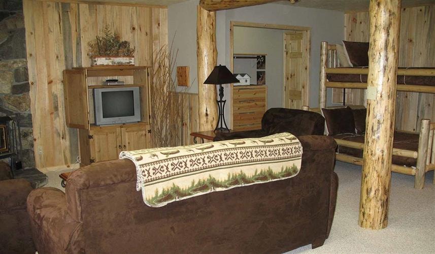 Cold Creek Cabin, LLC: 