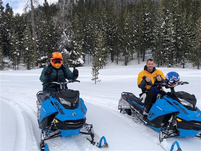 Pintler Adventures: snowmobile rentals
