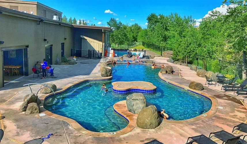 Broadwater Hot Springs & Fitness: 