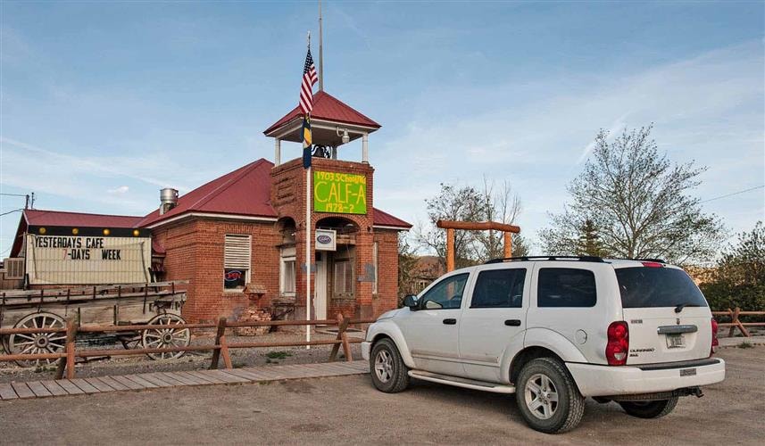 Old Schoolhouse Café: Yesterdays Cafe