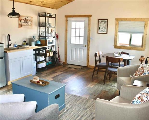 Heart and Soul Alpacas and Guest Cabins: 