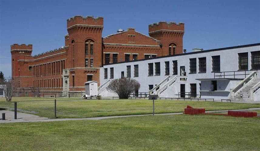 Old Montana Prison: 