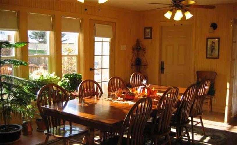Quigley Cottage: kitchen