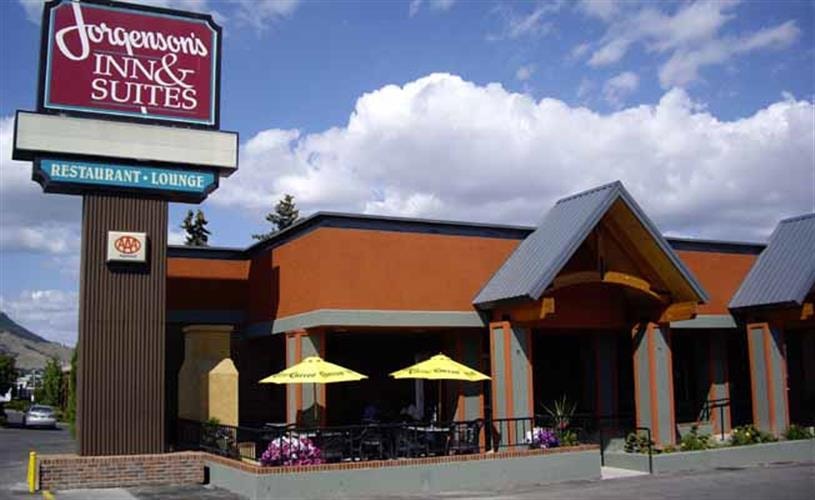 Jorgenson's Restaurant & Lounge: patio and sign