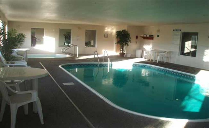 FairBridge Inn Express: pool