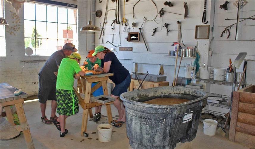 Gem Mountain Sapphire Mine: 