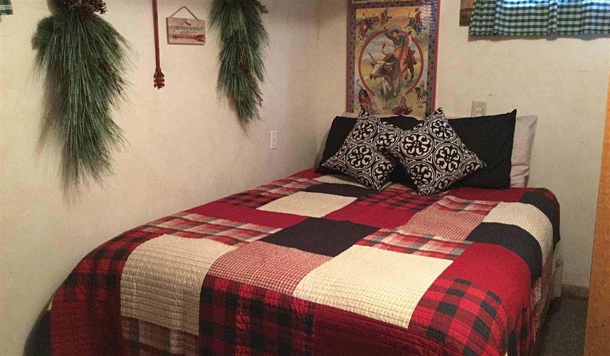 Big Hole River Cabin: 