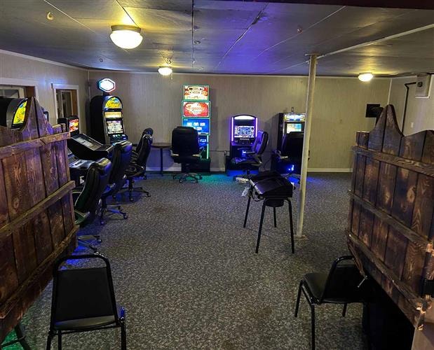 Hunters Alley Sports Bar & Grill: 