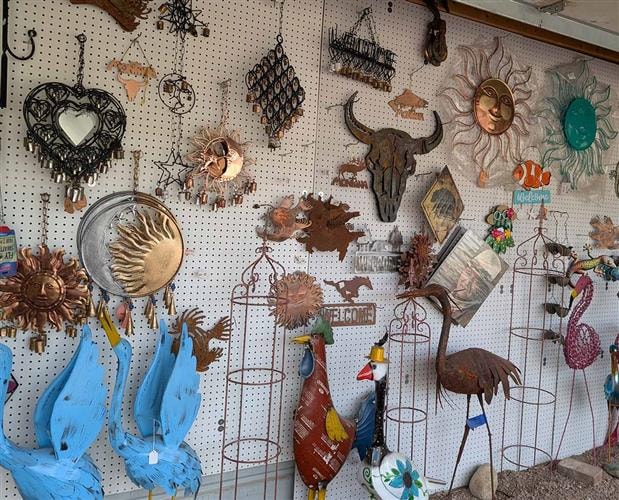 Treasure Town Market: 