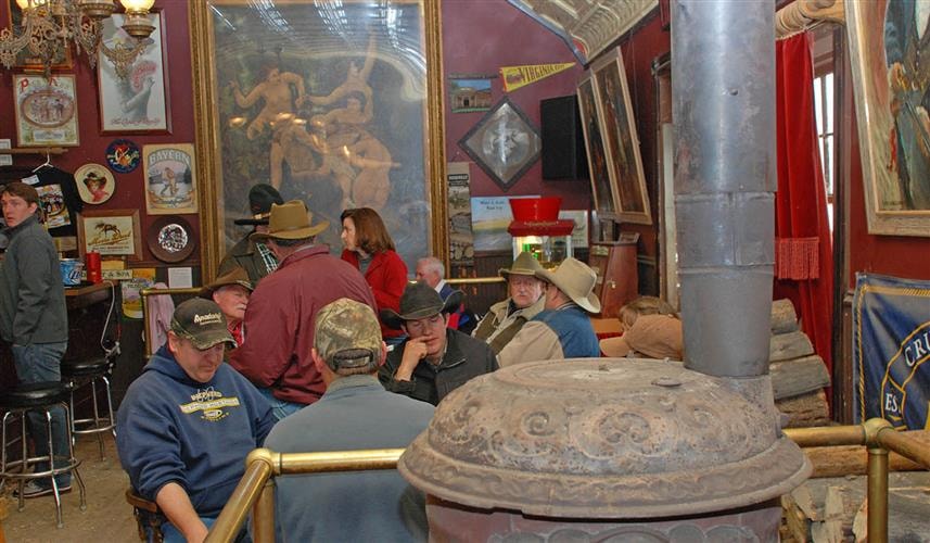 Bale of Hay Saloon: interior