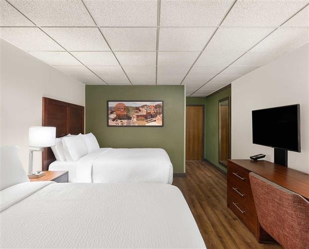 Garner Hotel: 