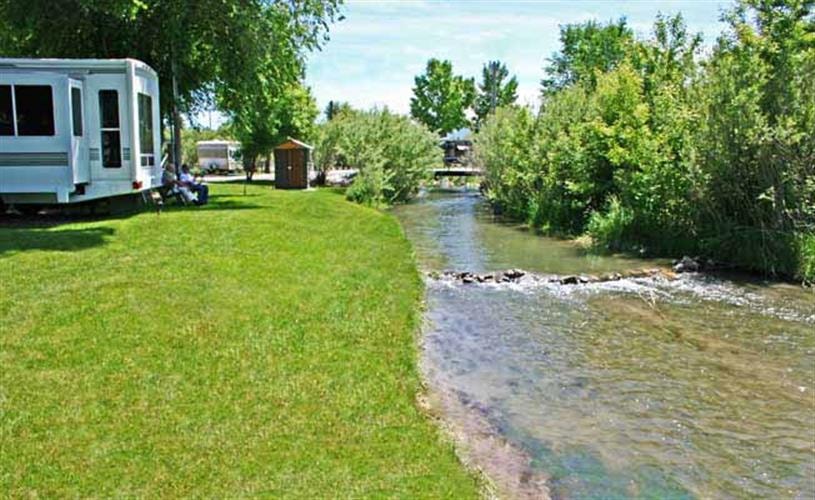Southside RV Park: stream