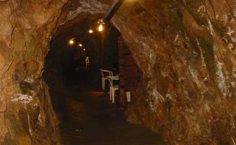 Sunshine Radon Health Mine: interior of mine