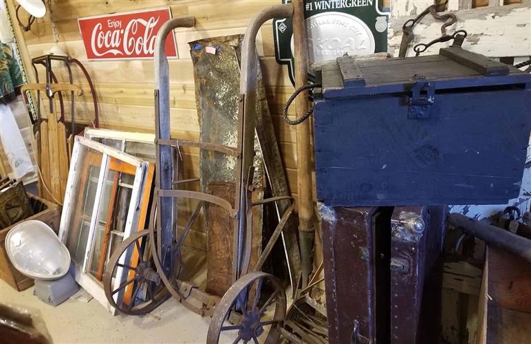 Stuff & Such Antiques: 